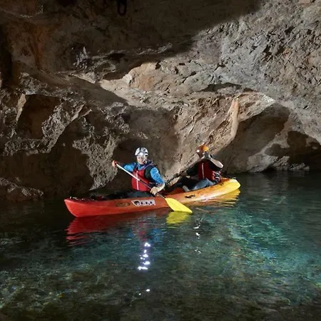 Apartmaji Kozelj Appartement *